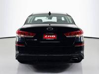 2020 Kia Optima LX Sedan 4D _Kia_ _Optima_ _Sedan_ - Image 5