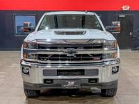 2018 CHEVROLET SILVERADO 3500 LTZ 6.6L DURAMAX CREW CAB LONG BED 4X4 STYLE MOTORS LLC WARRANTIES AND FINANCING AVALIBLE - Image 8