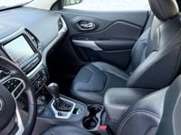 2018 Jeep Cherokee Latitude Plus 4x4 4dr SUV East Brunswick, NJ - Image 8