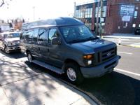 2014 Ford Econoline Medium Roof Extended Wheel Chair Van Floral Park Nassau/Queens, NY