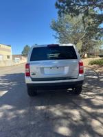 2011 JEEP PATRIOT LATITUDE 4WD — 100K MILES!!! Aurora - Image 5