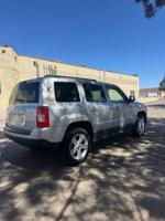 2011 JEEP PATRIOT LATITUDE 4WD — 100K MILES!!! Aurora - Image 6
