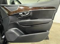 2016 Volvo xc90 T6 Momentum Sport Utility 4D north chicagoland - Image 9