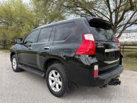 ** 2010 Lexus GX460 4WD * 3rd Row Seat * Clean Carfax * Nice! ** ** Oasis Park & Sell, Spring ** - Image 4