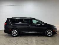 2018 Chrysler Pacifica Touring L Minivan 4D north chicagoland - Image 3