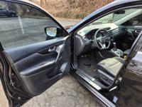 2018 Nissan Rogue SV Midnight Edition AWD! westchester - Image 6