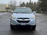 2012 Hyundai Tucson FWD 4dr Auto Limited PZEV washington county - Image 3