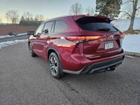 2022 Toyota Highlander XLE Sport Centennial Co - Image 5