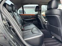 2003 LEXUS LS 430 STUNNING// BLACK ON BLACK - Image 10