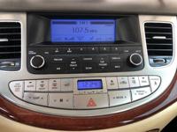 2012 Hyundai Genesis 4dr Sdn V6 3.8L _Hyundai_ _Genesis_ _Sedan_ - Image 7