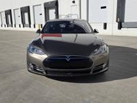 2015 Tesla Model S 85D AWD 90K Mi. Excellent cond. Portland - Image 3
