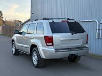 2007 Jeep Grand Cherokee Limited 4WD SUPER LOW MILES • RARE HEMI Jeep Cherokee in Beaverton - Image 6