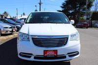 2016 Chrysler Town & Country 4dr Wgn Touring Van-Minivan E And J Motors - Image 3