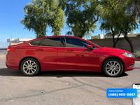 2017 Ford Fusion SE 4dr Sedan + Fast Auto - Image 8