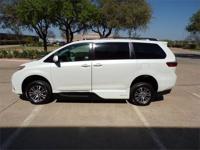 2018 TOYOTA SIENNA EXL-NAV WHEELCHAIR HANDICAPPED POWER RAMP VAN Irving, TX - Image 6