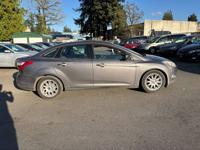 2015 Ford focus clean, title runs great CLEAN TITLE // AMAZING DEAL! - Image 6