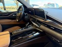 2022 Cadillac Escalade Premium Luxury 4WD V8 fully loaded - Image 4