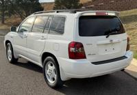 2005 Toyota Highlander Reliable SUV, Clean Title, Serviced Denver - Image 6
