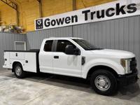 2018 Ford F250 XL Extended Cab 2wd Utility Bed Mid TN - Image 2