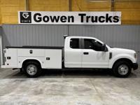 2018 Ford F250 XL Extended Cab 2wd Utility Bed Mid TN - Image 4