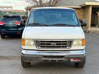 2006 Ford E-350 XLT - 15 PASSENGER VAN / ONLY 77K MILES Passenger Van in Beaverton - Image 10