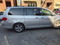 2009 Honda odyssey Boro park - Image 7