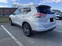 2016 Nissan Rogue SL AWD - 44k miles, Loaded, Leather, Sunroof - Image 4