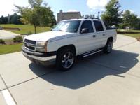 2006 chevrolet avalanche ls 5.3 v8 2wd 2 owners (230K)hwy mi loaded %% riverdale - Image 2