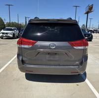 2014 Toyota Sienna city of atlanta - Image 3