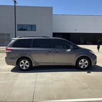 2014 Toyota Sienna city of atlanta - Image 7