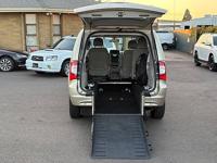 2011 Chrysler Town and Country Touring L - WHEELCHAIR VAN / HANDICAP V washington county - Image 6