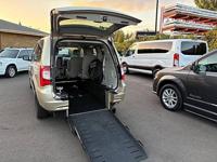 2011 Chrysler Town and Country Touring L - WHEELCHAIR VAN / HANDICAP V washington county - Image 8