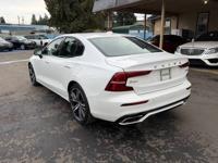 2020 VOLVO S60 T6 R-DESIGN 2.0L I4 F DOHC 16V CLEAN CARFAX // NICE!! - Image 5