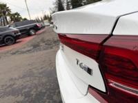 2020 VOLVO S60 T6 R-DESIGN 2.0L I4 F DOHC 16V CLEAN CARFAX // NICE!! - Image 8