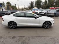 2020 VOLVO S60 T6 R-DESIGN 2.0L I4 F DOHC 16V CLEAN CARFAX // NICE!! - Image 9
