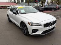 2020 VOLVO S60 T6 R-DESIGN 2.0L I4 F DOHC 16V CLEAN CARFAX // NICE!! - Image 10