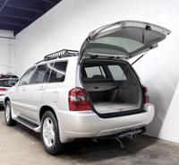 2005 TOYOTA HIGHLANDER LIMITED *AWD * 3RD ROW*LEATHER HEATED* RELIABLE Portland - Image 6