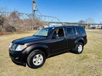 2012 Nissan Pathfinder LE 4x4 4dr SUV _Nissan_ _Pathfinder_ _Sedan_ - Image 3