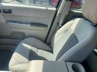 2008 Ford Escape 4WD 4dr V6 Auto XLT pennsauken - Image 6