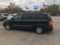 2011 Chrysler Town and Country Houston - Image 2