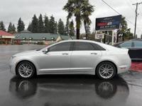 2016 Lincoln MKZ – Luxury Sedan – Clean & Powerful Vancouver Auto Center - Image 3