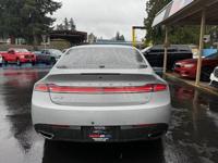 2016 Lincoln MKZ – Luxury Sedan – Clean & Powerful Vancouver Auto Center - Image 5