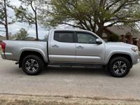 2017 Toyota Tacoma TRD Sport V6 - 96K - well serviced!!! Norman - Image 8