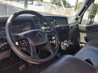 2021 INTERNATIONAL MV607 24' BOX TRUCK WITH TUCK-AWAY LIFT!! Oklahoma and Texas - Image 6