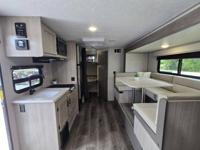 2024 Forest River CATALINA 184BHSX + Gator Truck Center of Ocala - Image 9