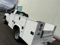 2015 Chevrolet Chevy Silverado 3500HD 3500 INSTANT APPROVALS ! + FINANCING AVAILABLE! - Image 4