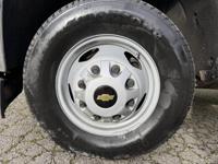 2015 Chevrolet Chevy Silverado 3500HD 3500 INSTANT APPROVALS ! + FINANCING AVAILABLE! - Image 9