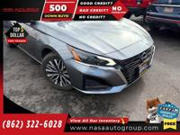 2023 Nissan Altima 25 SV AWD Sedan The price in this ad is the downpayment - Image 3