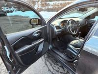 2016 Jeep Cherokee Limited 4x4 Theres Only One! Harrison - Image 6