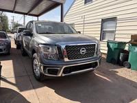 2018 Nissan Titan 4x4 Crew Cab SV - Image 3